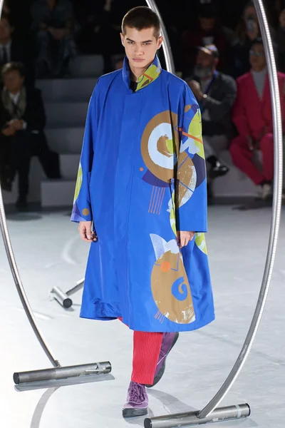 Look 33